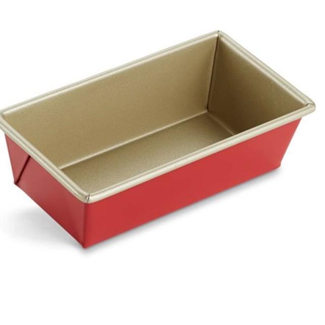 Williams-Sonoma Goldtouch® Nonstick Loaf Pan, 1 Lb., Red