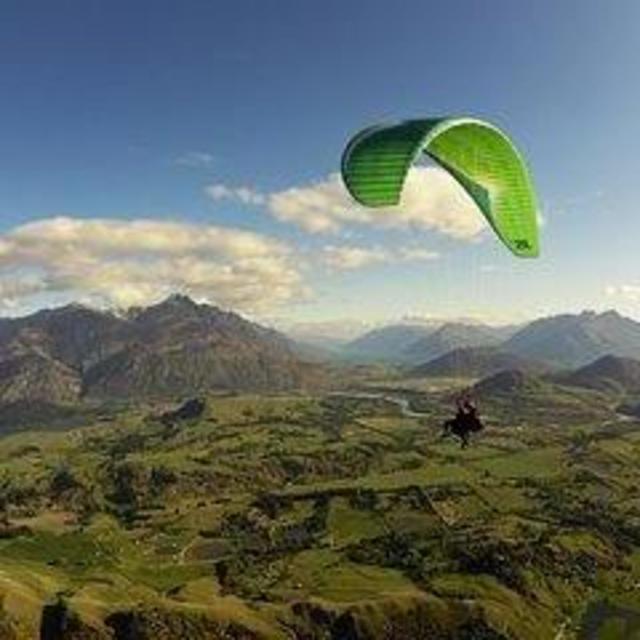 Paragliding in NZ
