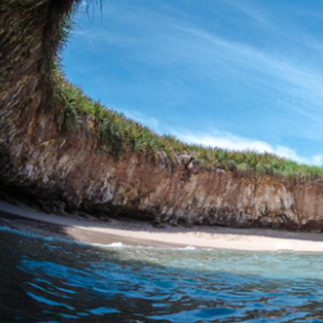 Honeyfund: Marieta Island