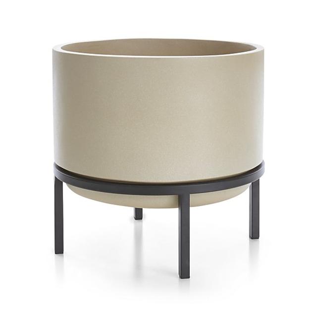 Sand Short Planter with Stand