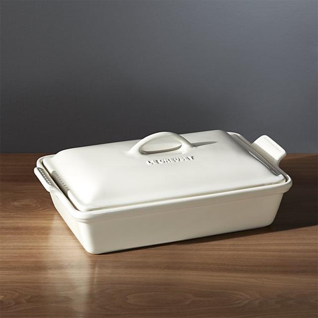 Le Creuset ® Heritage Covered Rectangle Cream Baking Dish