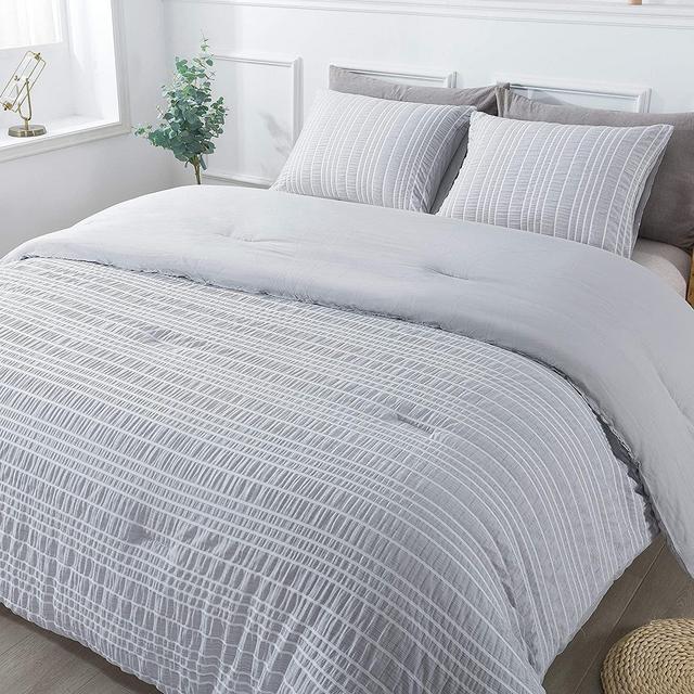 Andency Seersucker Comforter Set
