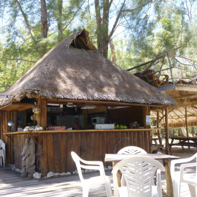 Lunch at Coco Beach Moorea with Drinks