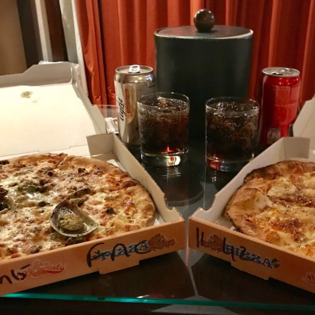 Dinner from Allo Pizza (Moorea)