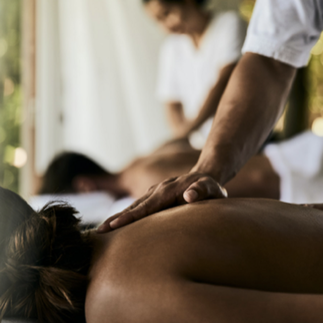 COUPLE’S MASSAGE