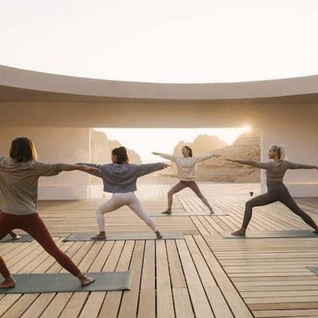 Couples Yoga in Alula