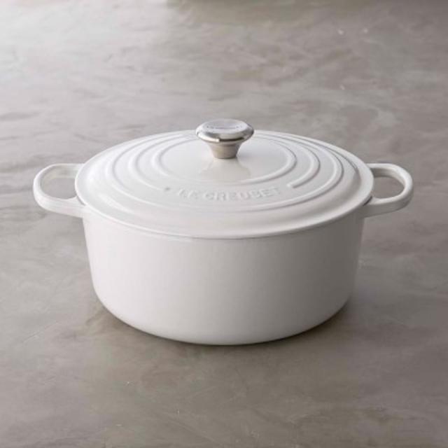 Le Creuset Signature Cast-Iron Round Dutch Oven, 7.25-Qt., White