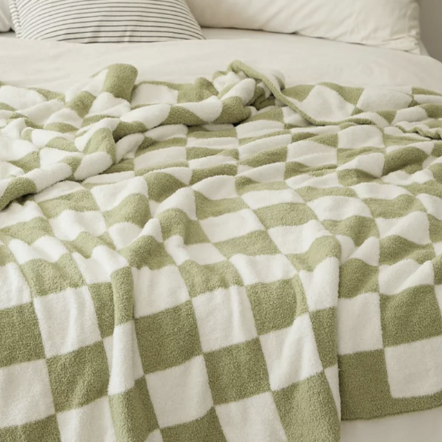 Retro Checkerboard Plus Soft Blanket - Green
