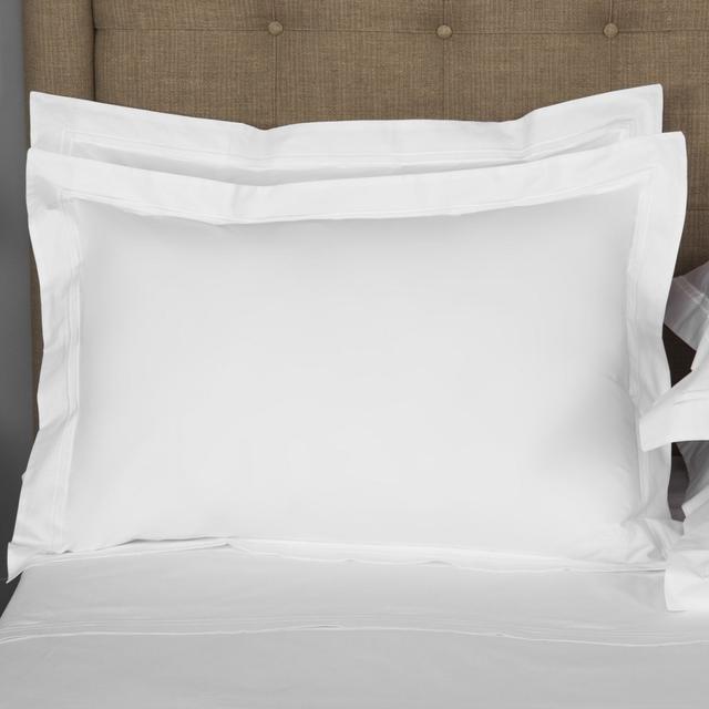 Hotel Classic Sham