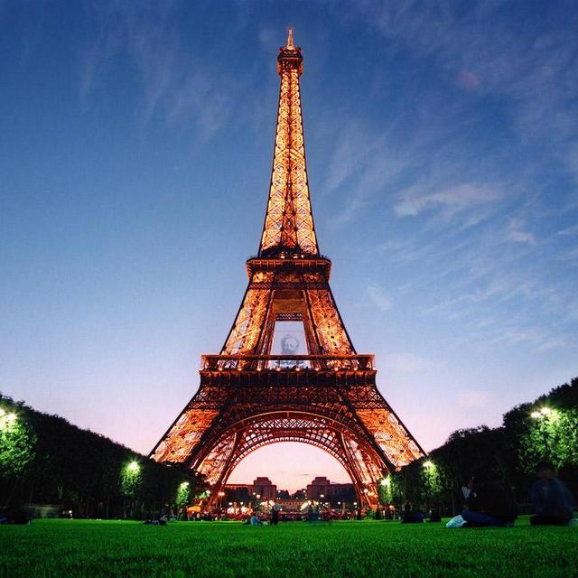 Eiffel Tower Tour