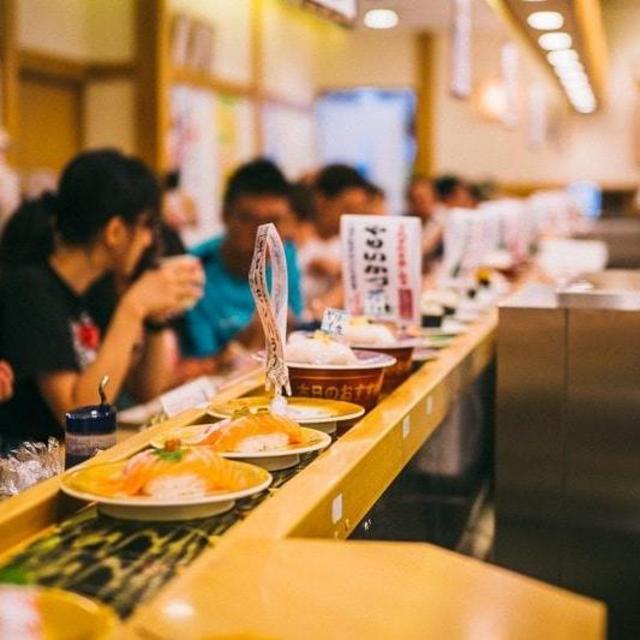 Dinners at Conveyor-belt Sushi (Trips to Kaitenzushi 回転寿司)