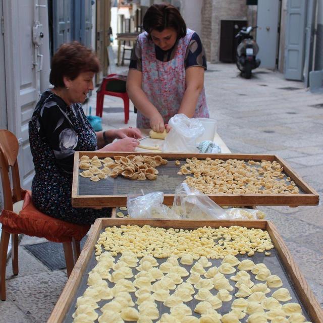 Homemade Pasta Tasting with the Nonnas of Old Town Bari
