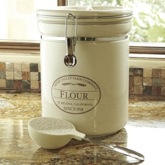 CHEFS Fresh Valley Airtight Canister - Flour