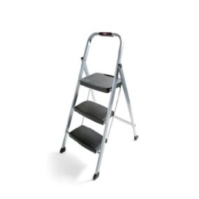 Rubbermaid RM-3W Folding 3-Step Steel Frame Stool with Hand Grip and Plastic Steps, 200-Pound Capacity, Silver Finish