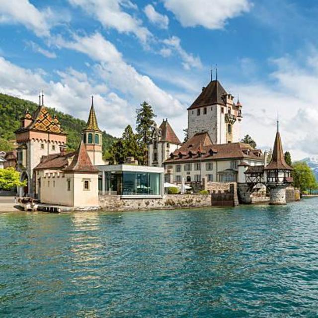 Tour the Oberhofen Castle