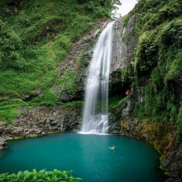 Guided Waterfall Tour