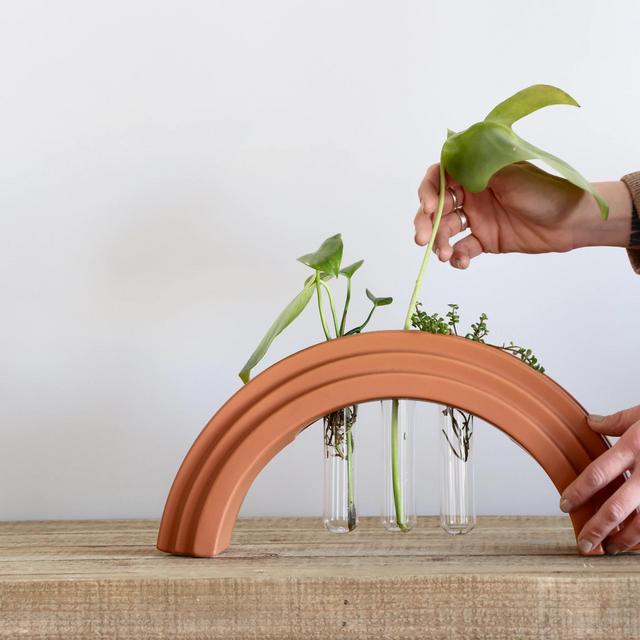 Malia Terracotta Rainbow Trio Propagation Stand