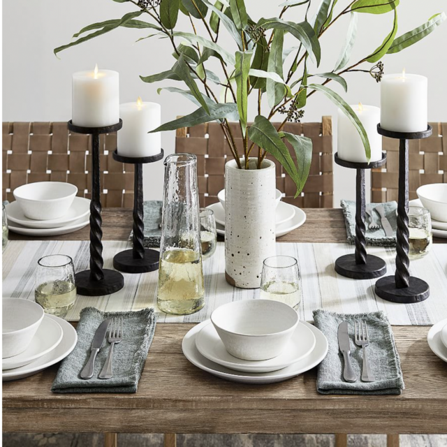 Larkin Reactive Glaze Stoneware 16-Piece Dinnerware Set (White)