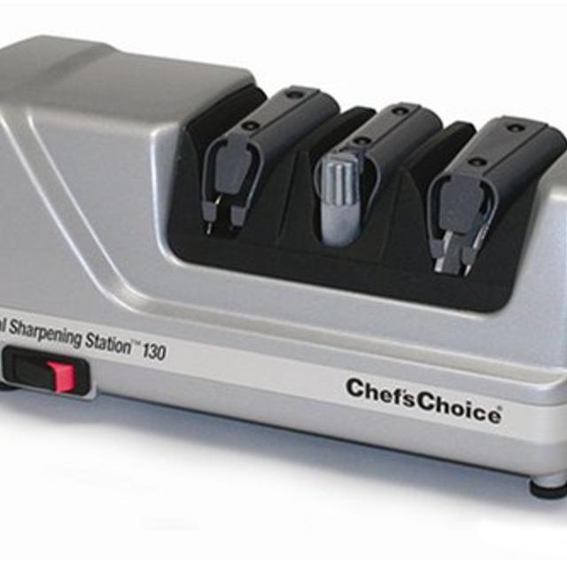 Chef's Choice 130 Professional Knife-Sharpening Station, Platinum