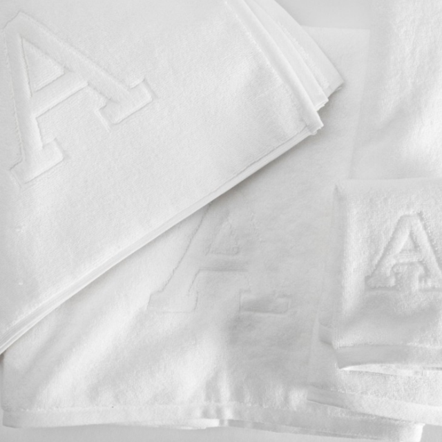 MATOUK Auberge Monogrammed Wash Cloth, Set of 4