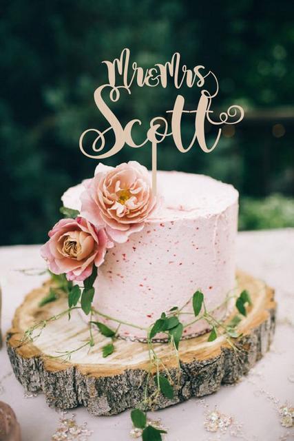 Wedding Cake Topper "Mr & Mrs Dale" Wedding Cake Topper Golden Custom Cake Topper Personalized Wood Cake Topper in gold