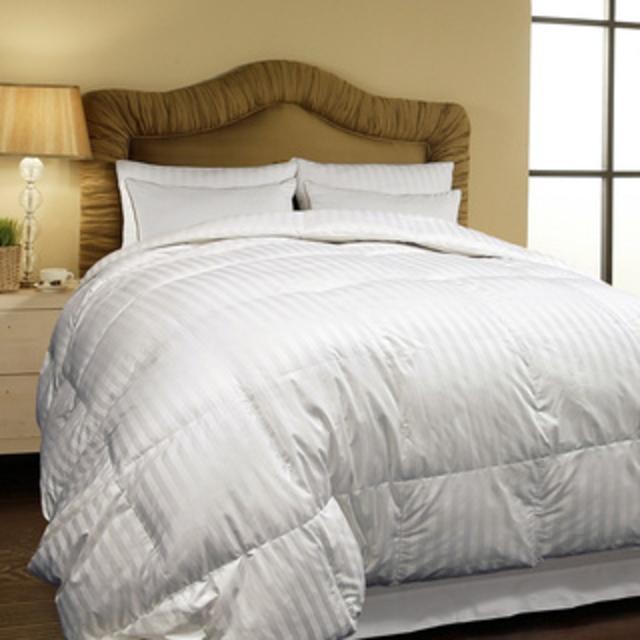Hotel Grand Oversized 500 Thread Count Damask Stripe White Down Comforter