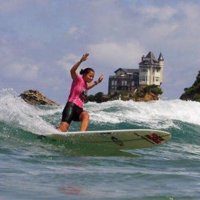 Surf lessons in Europe's surfing capital!