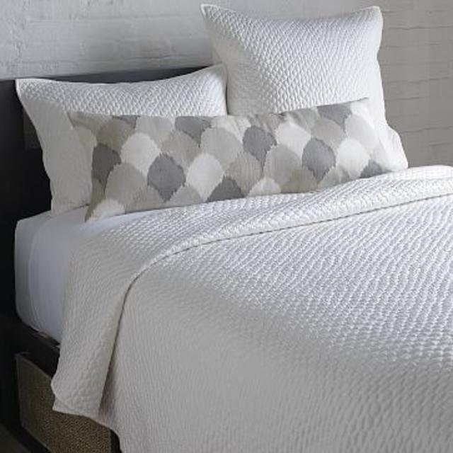 Lexington Coverlet + Shams - Full/Queen (PEARL)