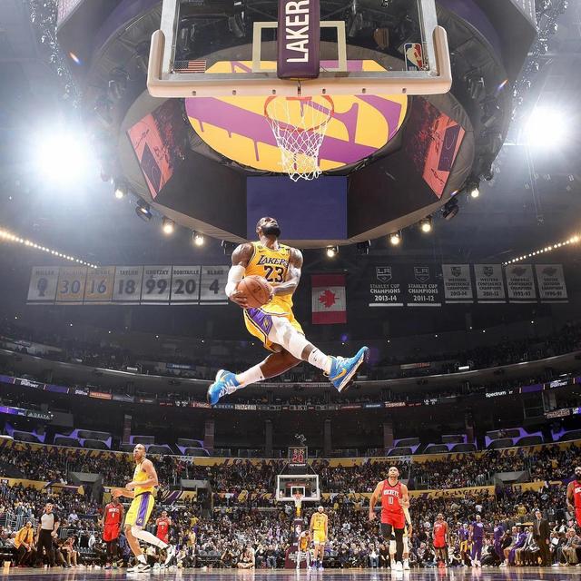 Lakers Tickets