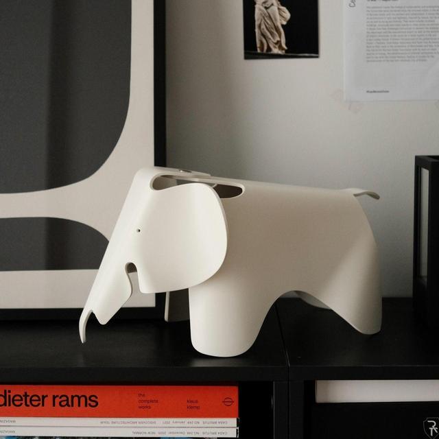 Eames Elephant (small)