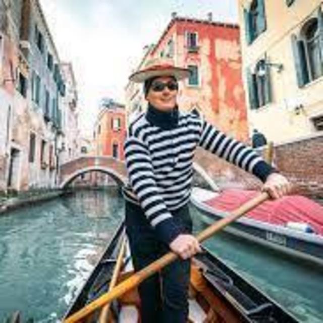 Honeymoon Gondola Ride