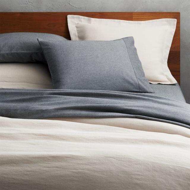 weekendr ivory chambray full/queen duvet cover