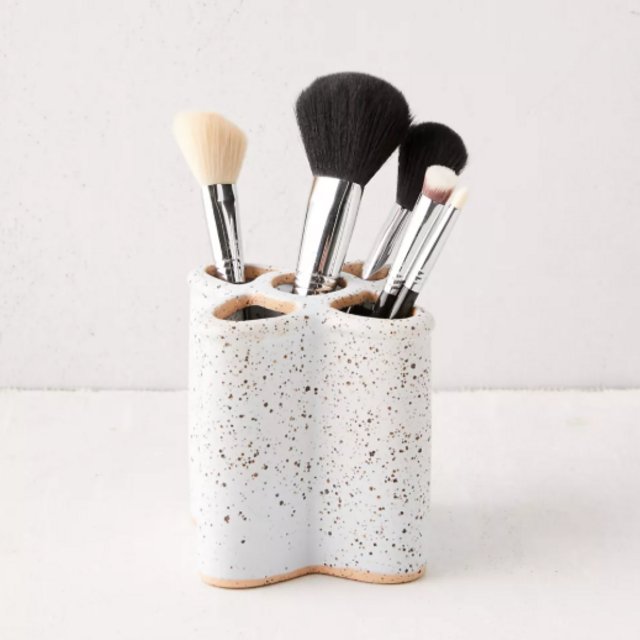 Henrietta Makeup Brush Organizer