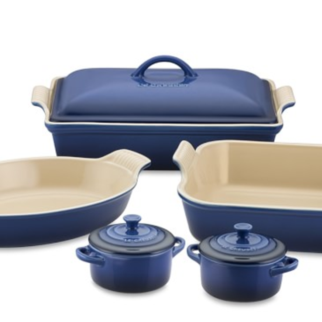 Le Creuset Stoneware 8-Piece Bakeware Set