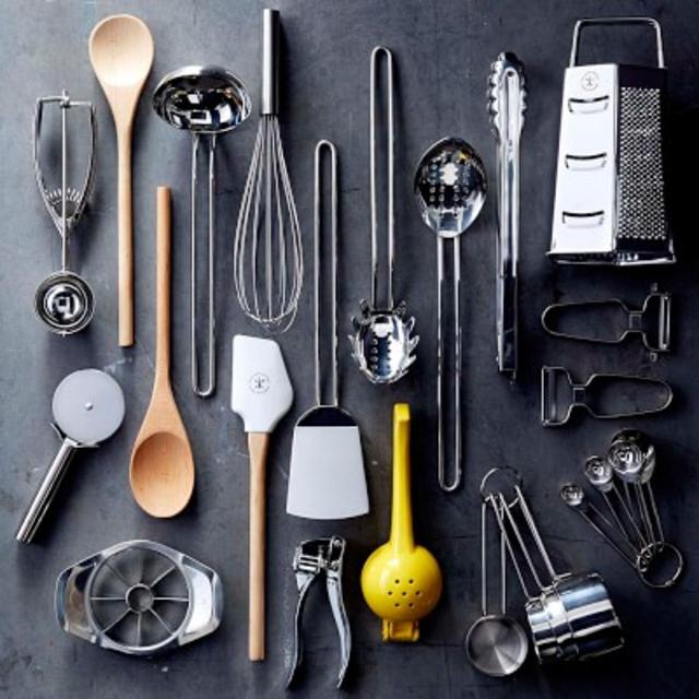 Williams Sonoma Open Kitchen Essential 19-Piece Tool Set