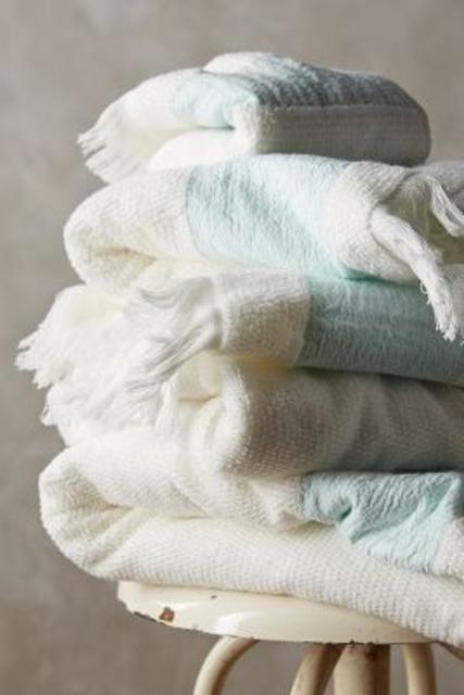 Linen-Edged Bath Towels