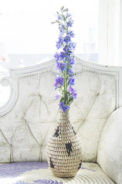 Fox Fodder Farm Vase