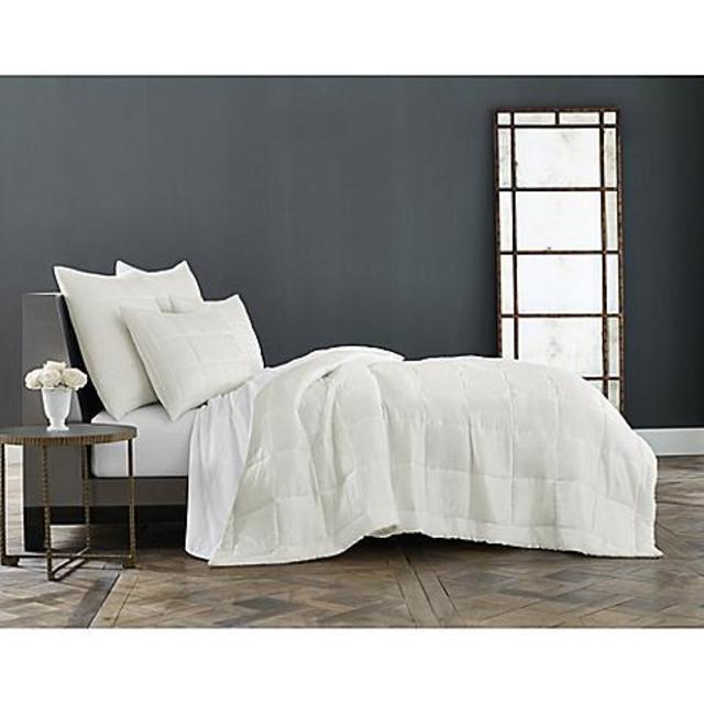 Wamsutta® Vintage Felicity King Quilt in White