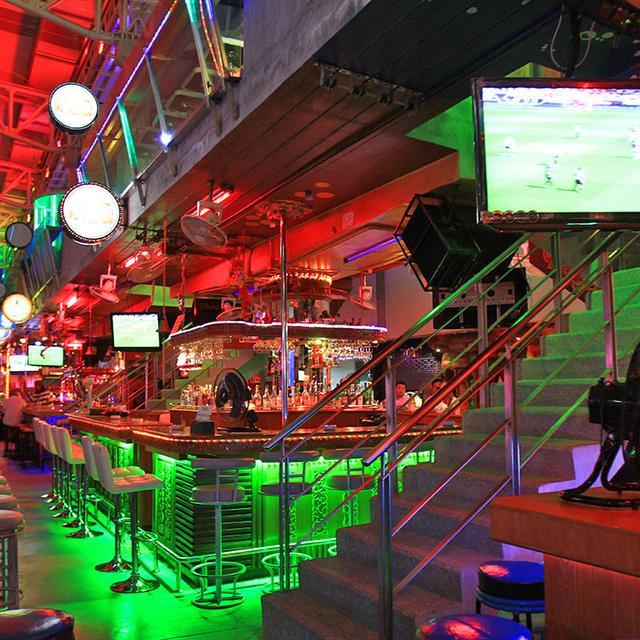 Suzy Wong Phuket - A Night Out!