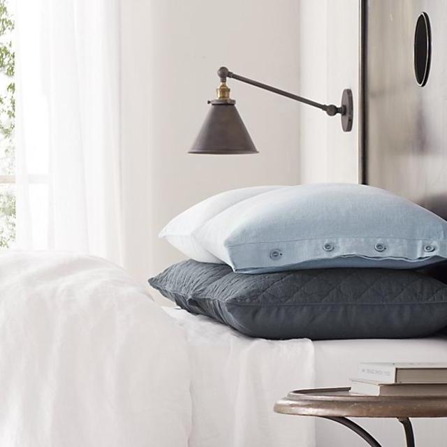 Garment-Dyed Textured Linen Sham (Fog)