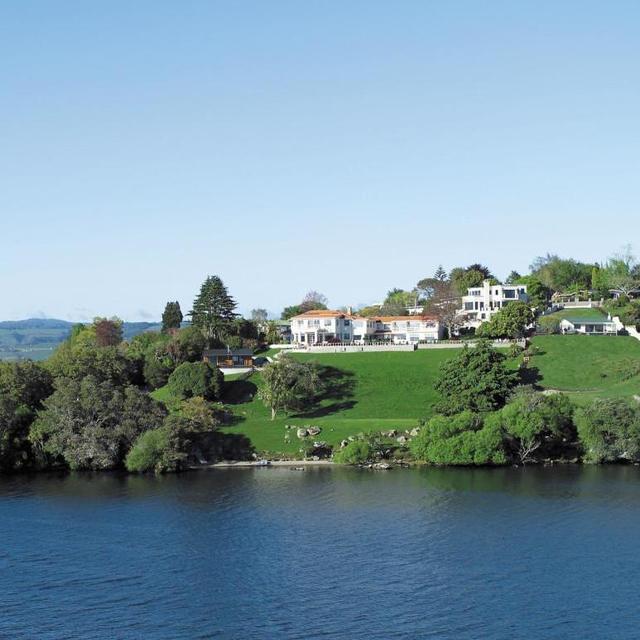 Rotorua, NZ - Peppers on the Point