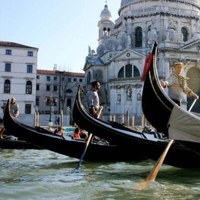 Private Gondola Ride in Venice