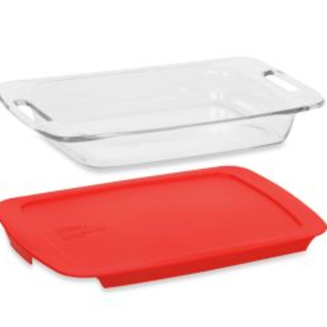 Pyrex® Easy Grab™ 3-Quart Oblong Glass Baking Dish with Red Plastic Cover