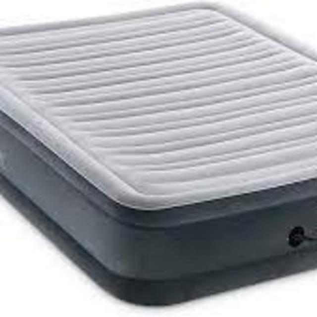 Intex Comfort Plush Mid Rise Dura-Beam Airbed with Internal Electric Pump, Bed Height 13"