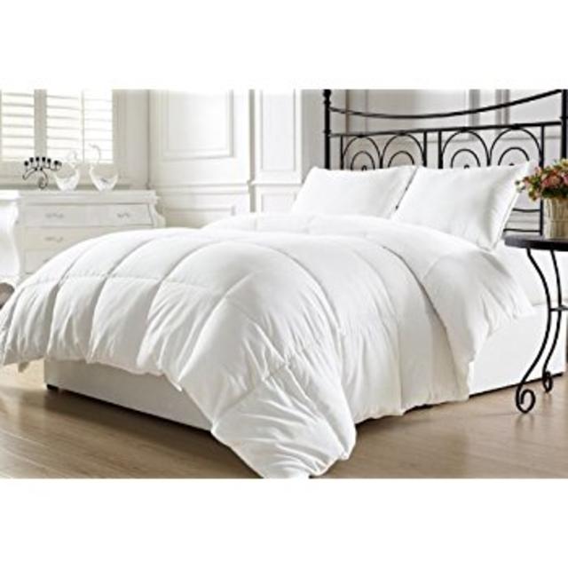 Queen Comforter, Year Round Down Alternative Comforter, Duvet Insert, Fluffy ,Warm , and Soft by Hanna Kay (Queen)