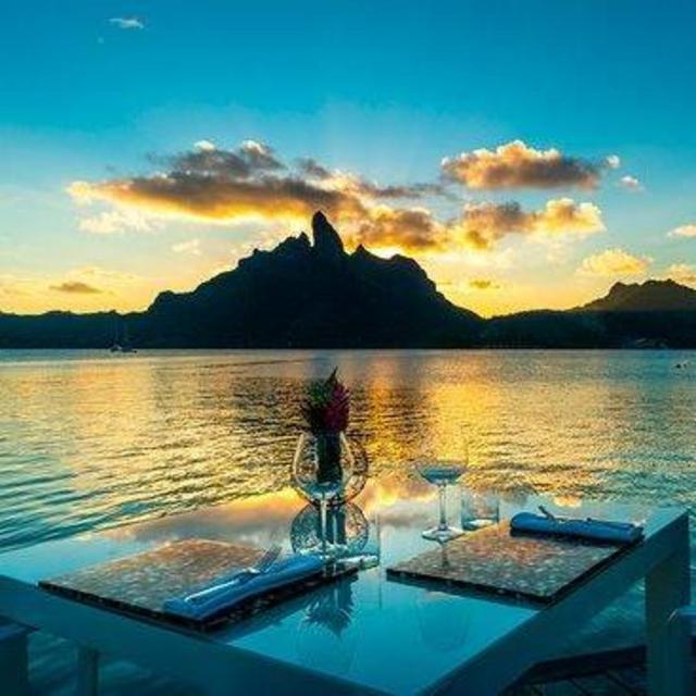 Romantic Dinner in Bora Bora