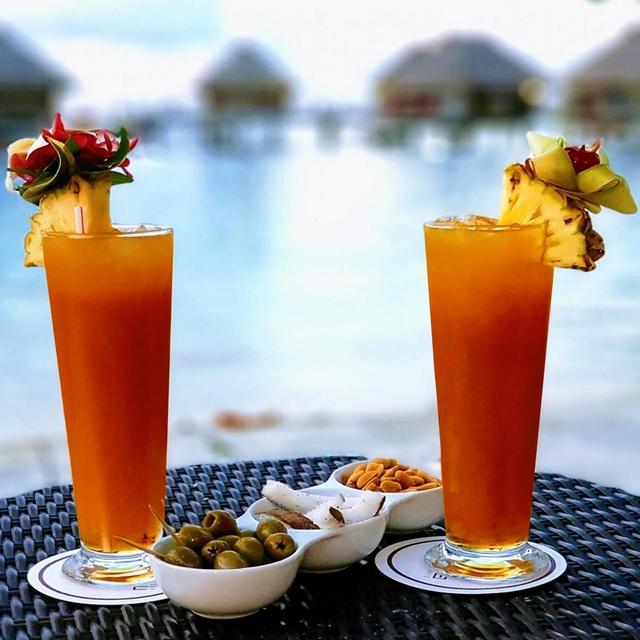 Drinks in Moorea