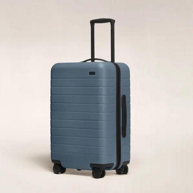 Away Luggage - The Bigger Carry-On - Coast