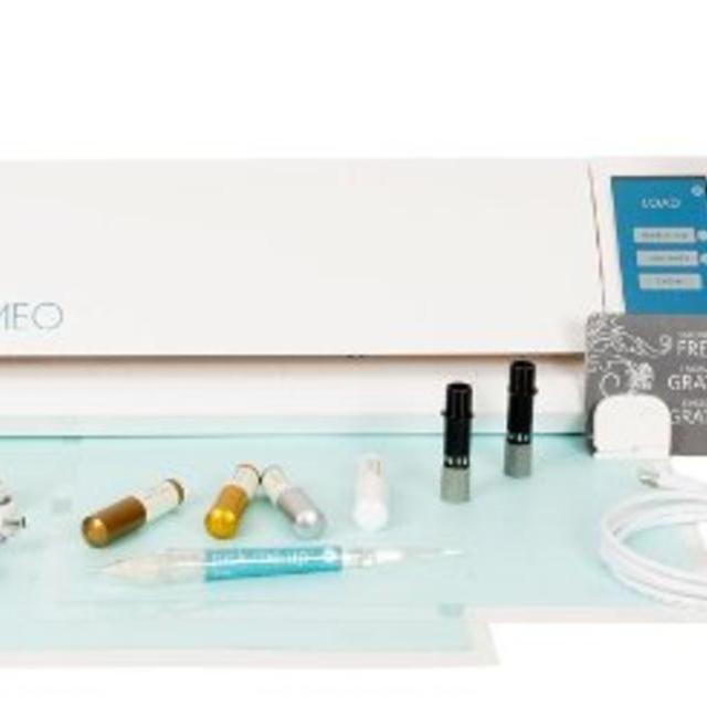 Silhouette Cameo Electronic Cutting Machine Starter Bundle