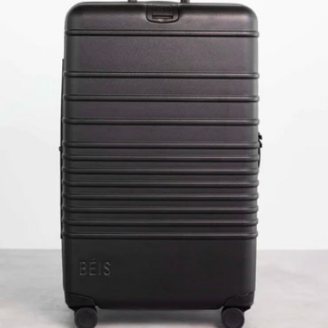 The 26" Check-In Roller